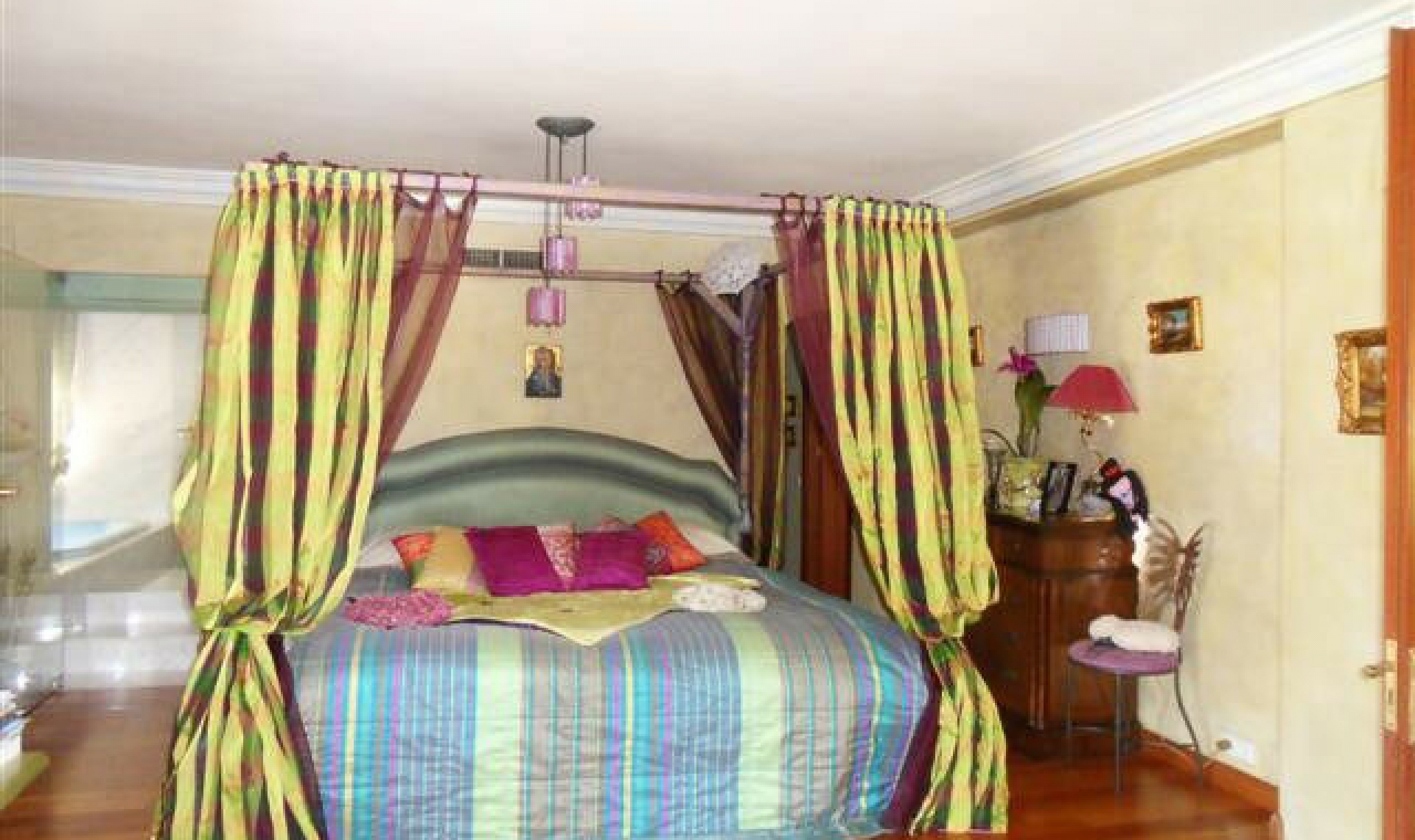 Resale - House -
La Quinta