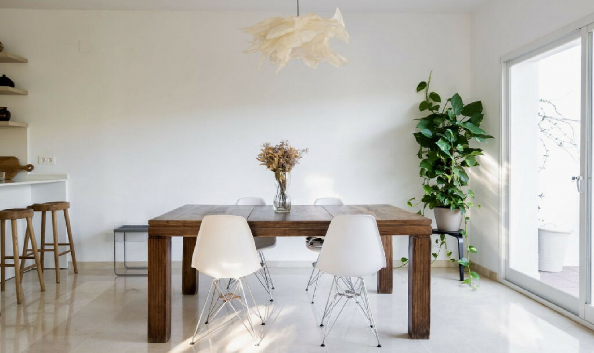 Resale - House -
La Quinta