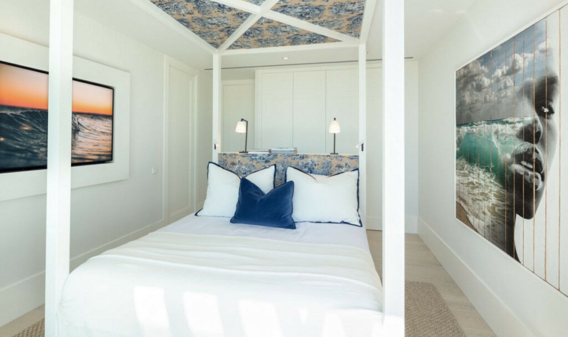 Resale - House -
La Quinta