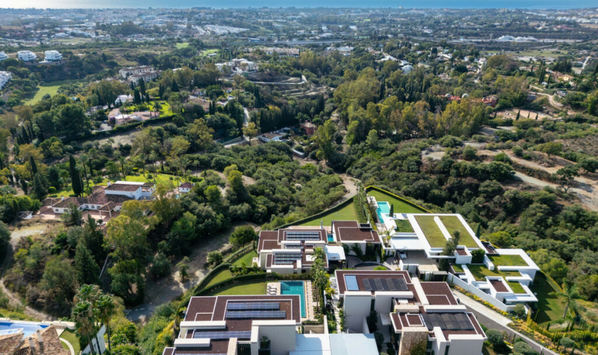 Resale - House -
La Quinta