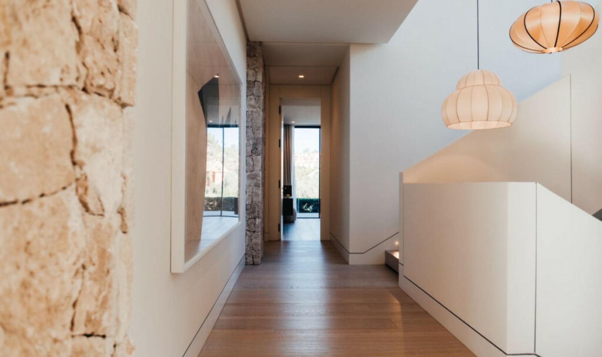 Resale - House -
La Quinta