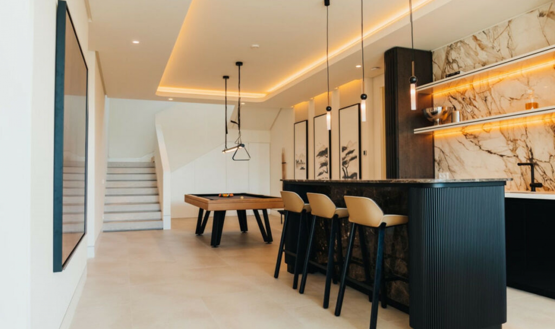 Resale - House -
La Quinta
