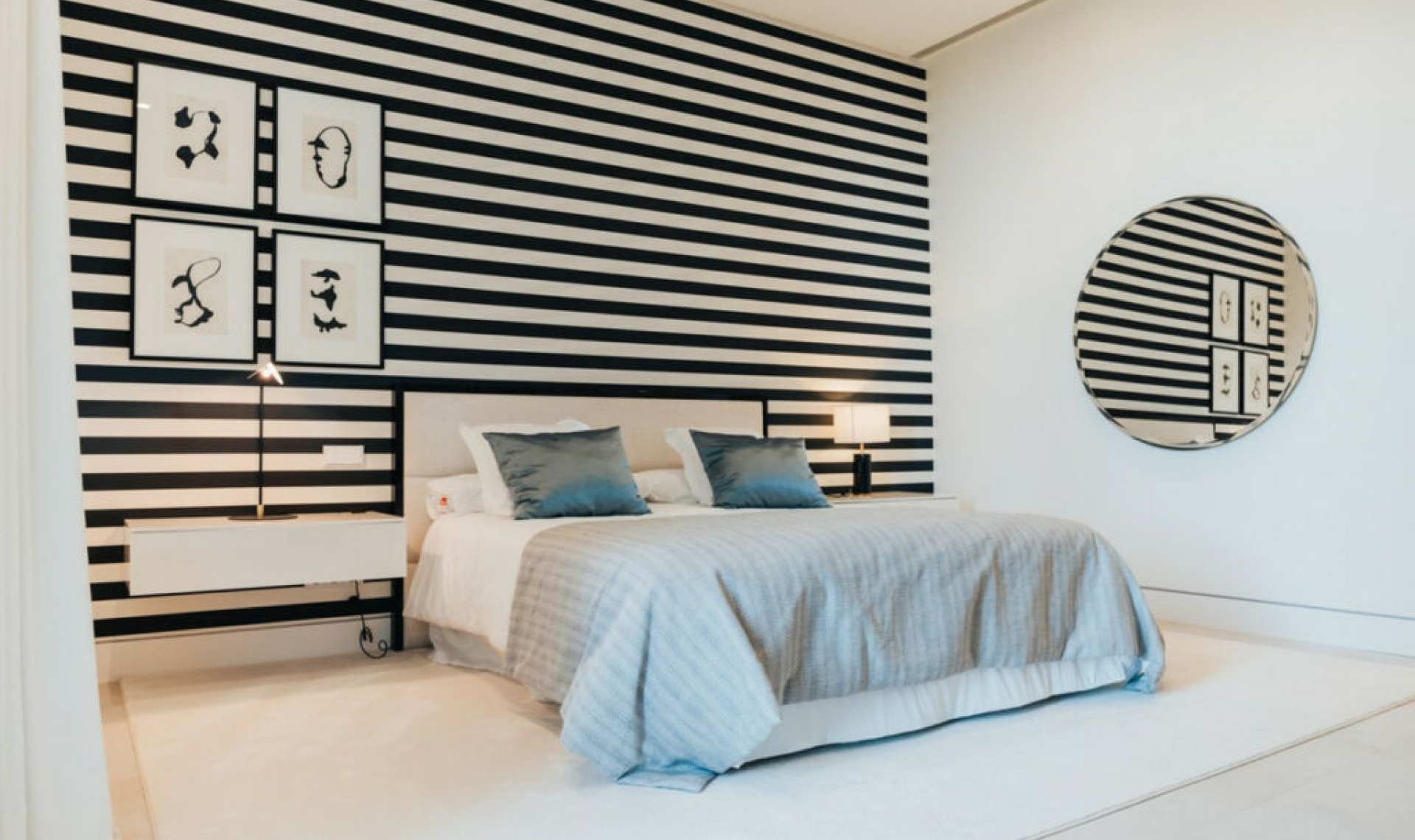 Resale - House -
La Quinta