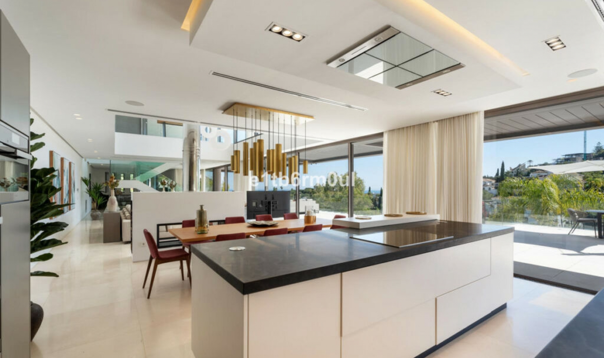 Resale - House -
La Quinta