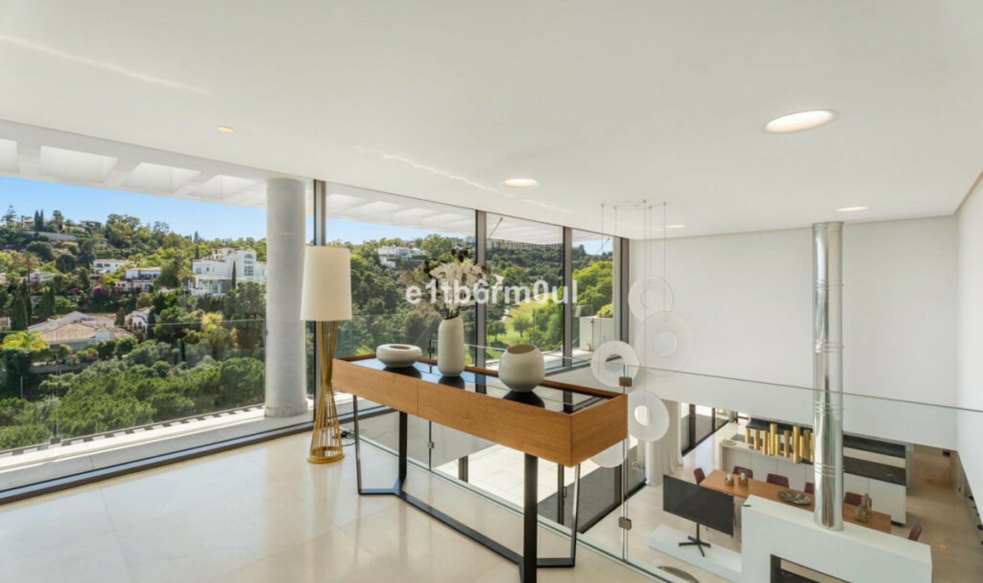 Resale - House -
La Quinta