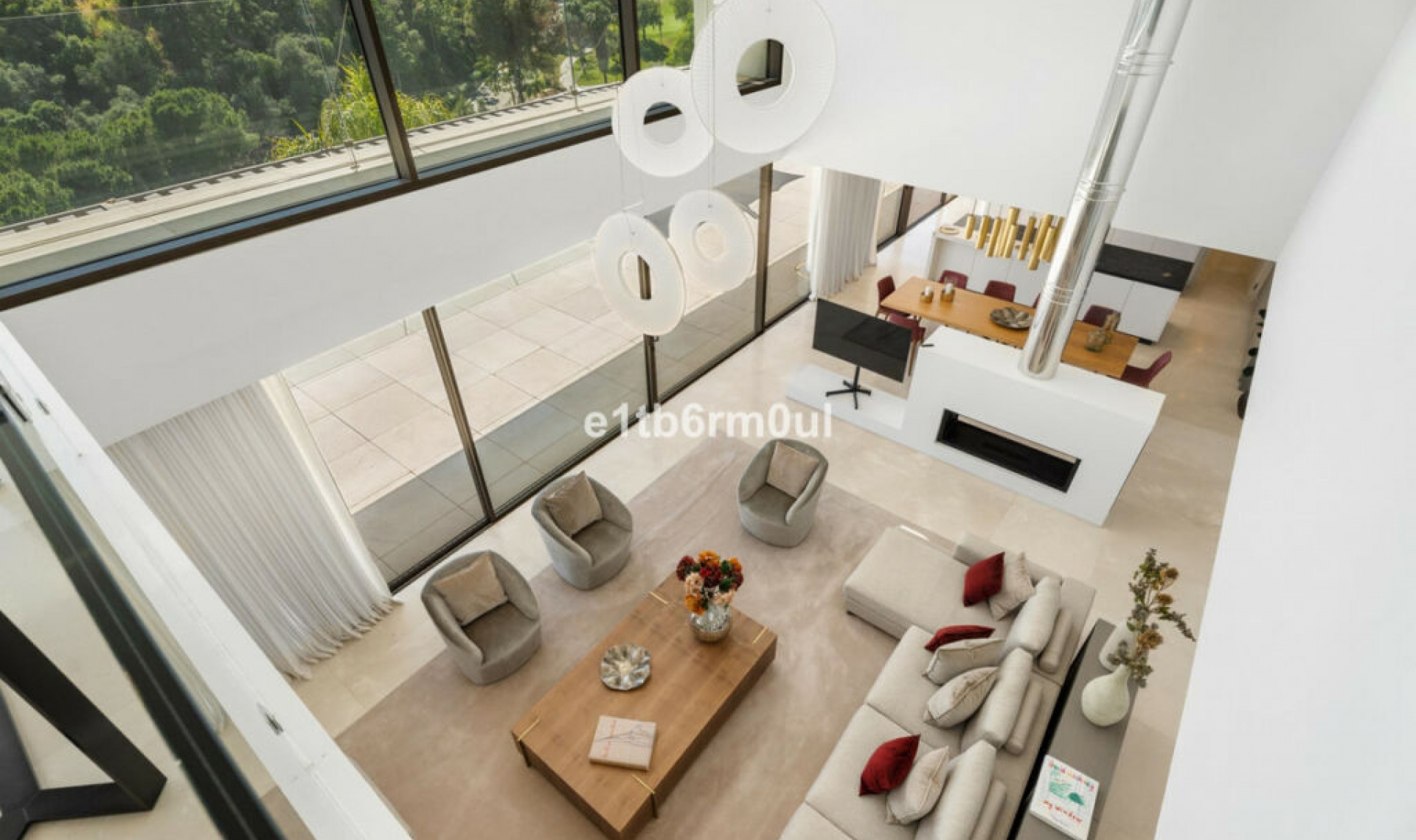 Resale - House -
La Quinta