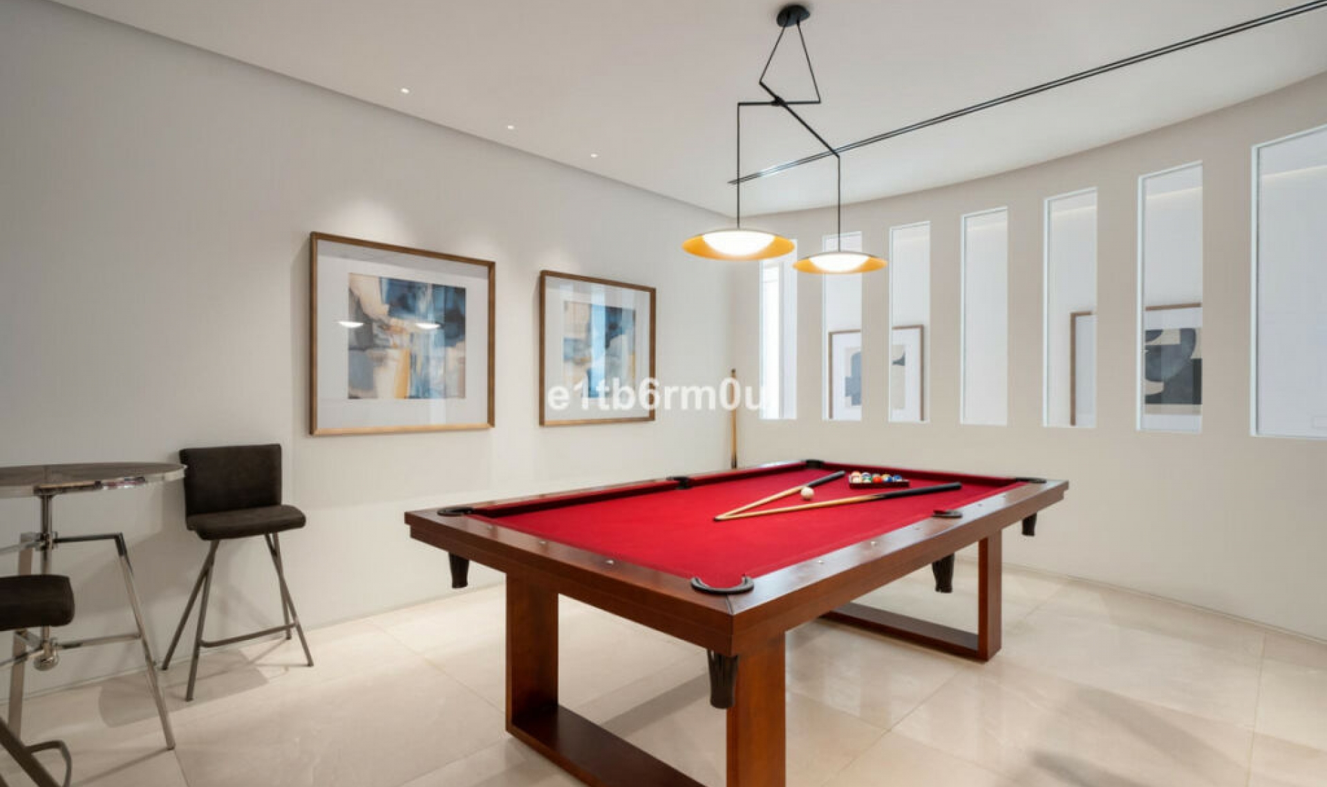 Resale - House -
La Quinta