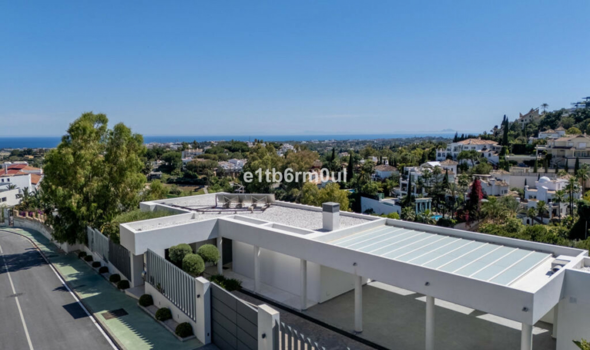 Resale - House -
La Quinta