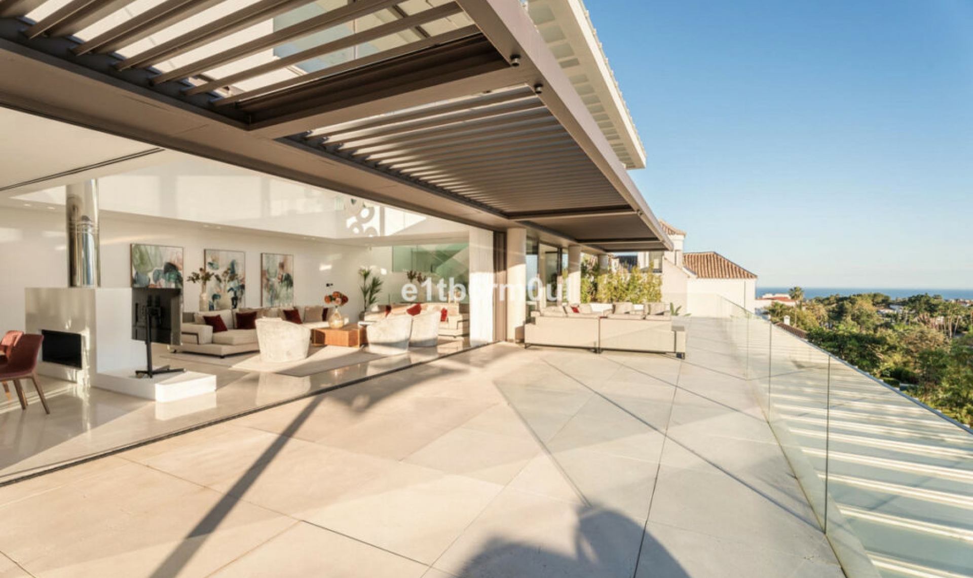 Resale - House -
La Quinta