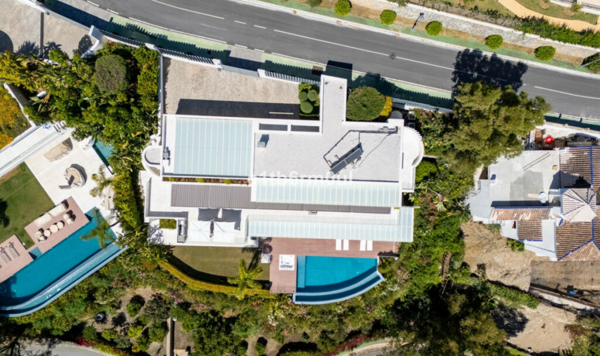 Resale - House -
La Quinta