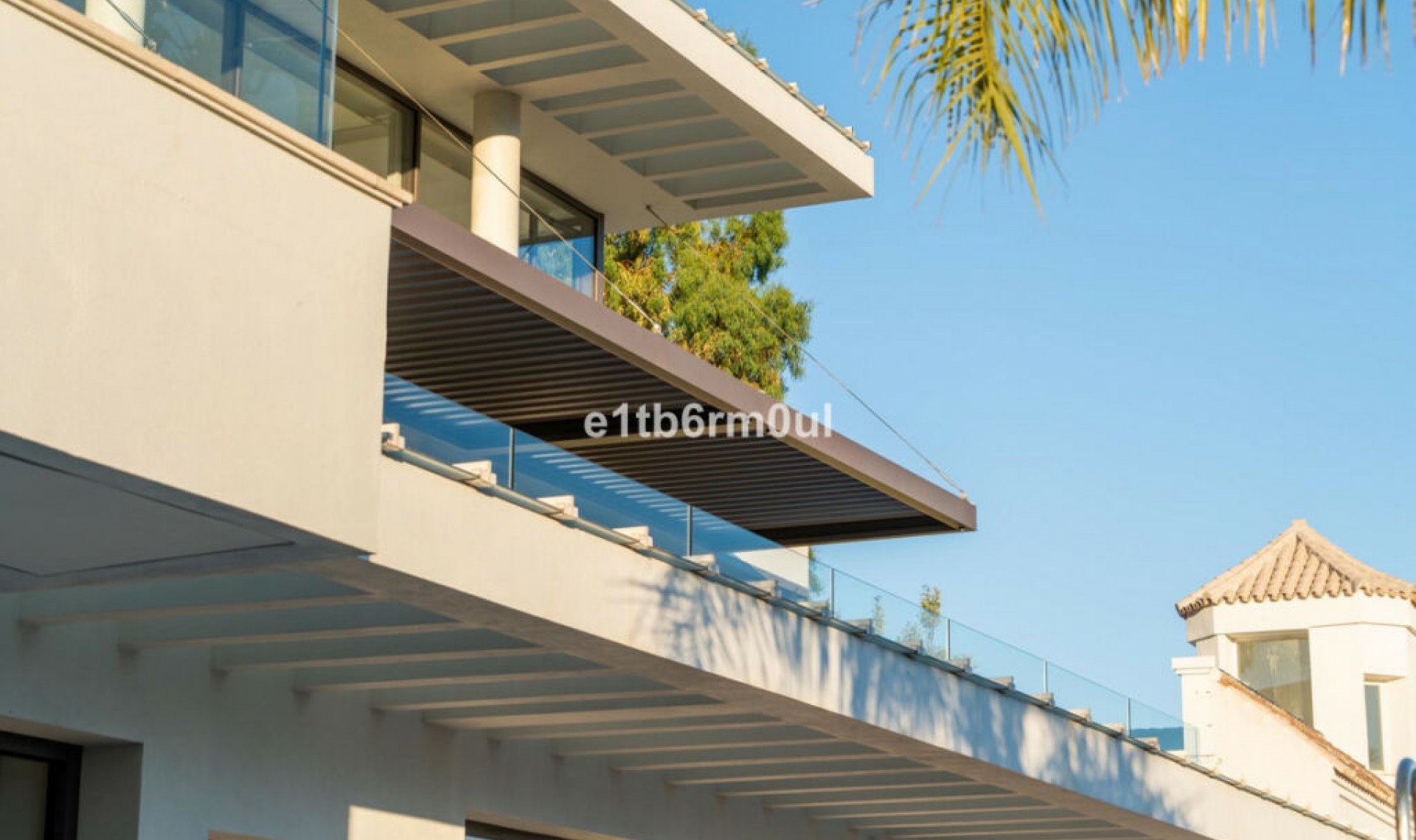 Resale - House -
La Quinta