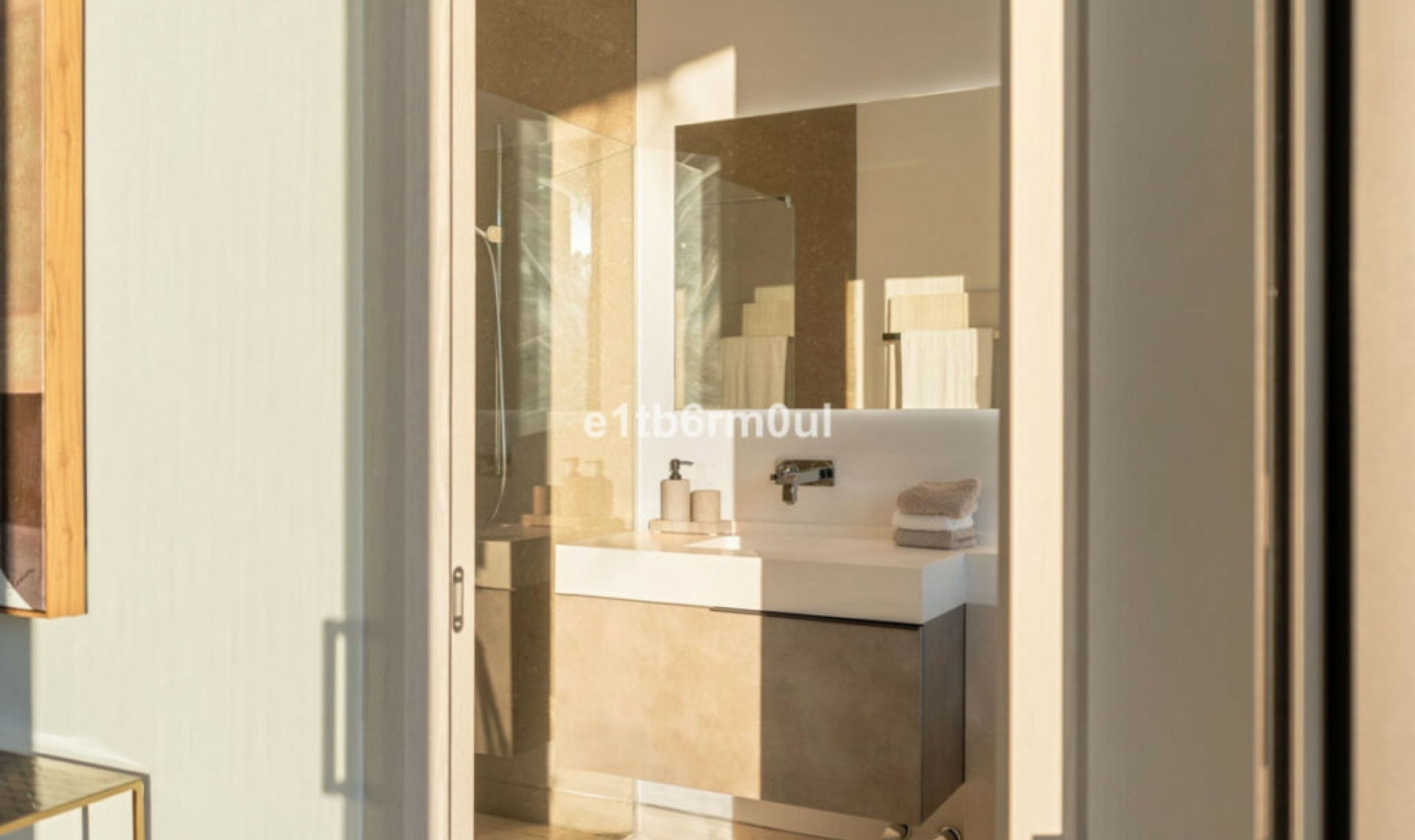 Resale - House -
La Quinta