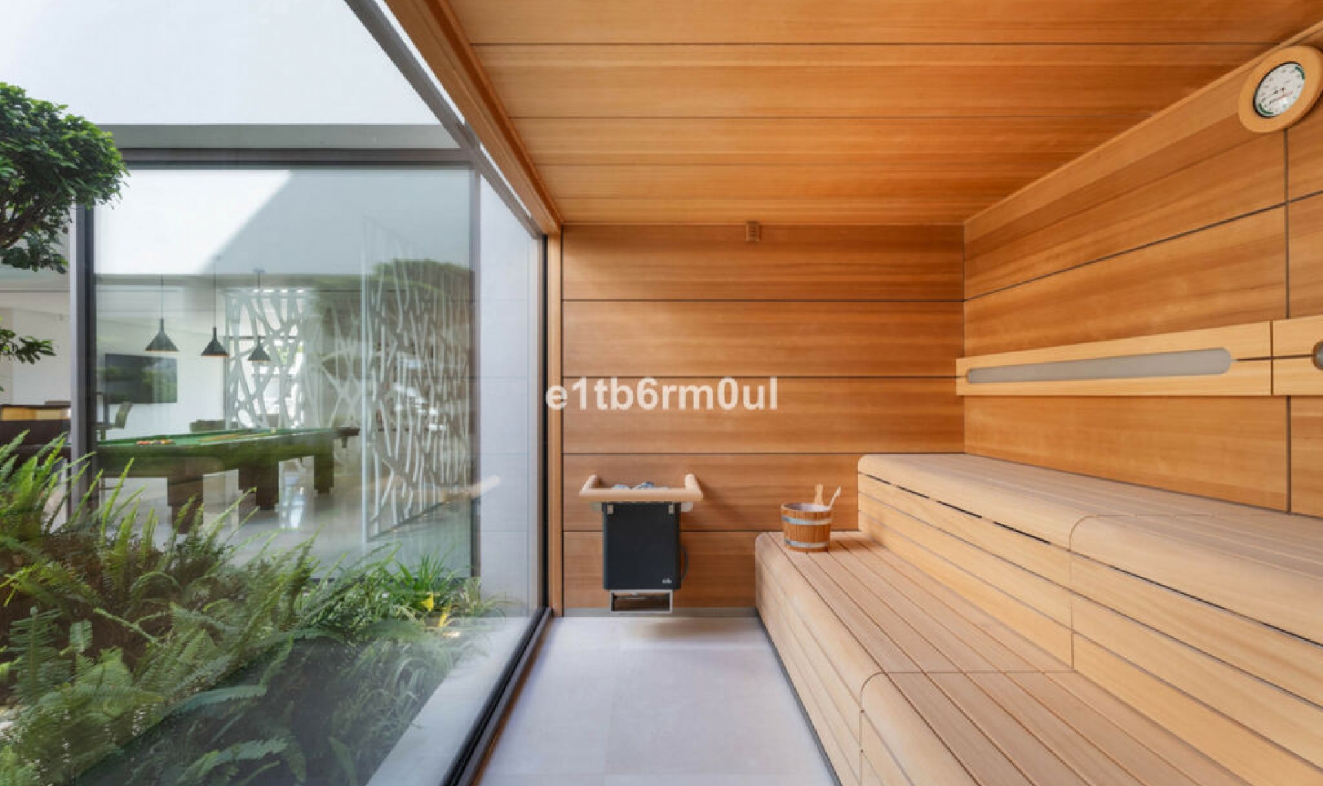 Resale - House -
La Quinta