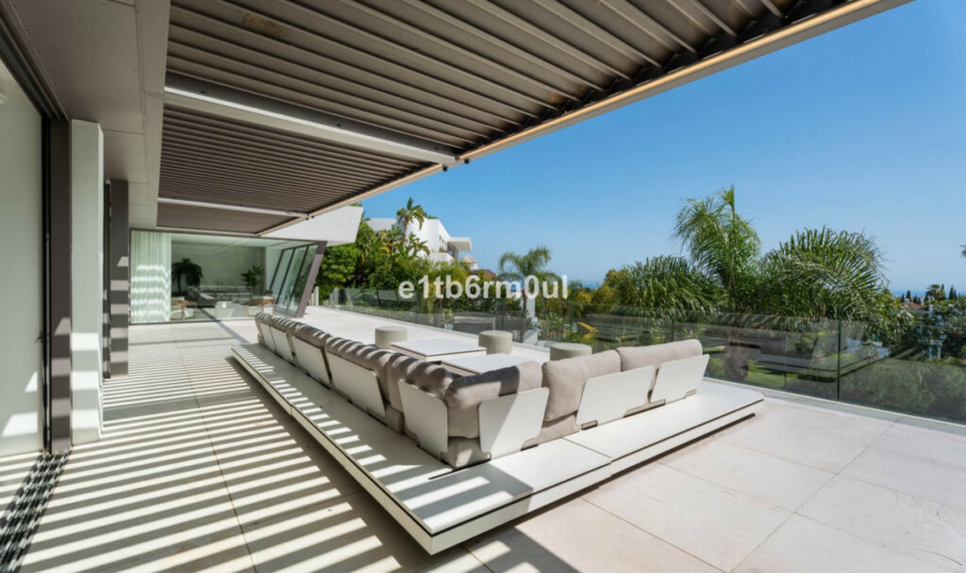 Resale - House -
La Quinta