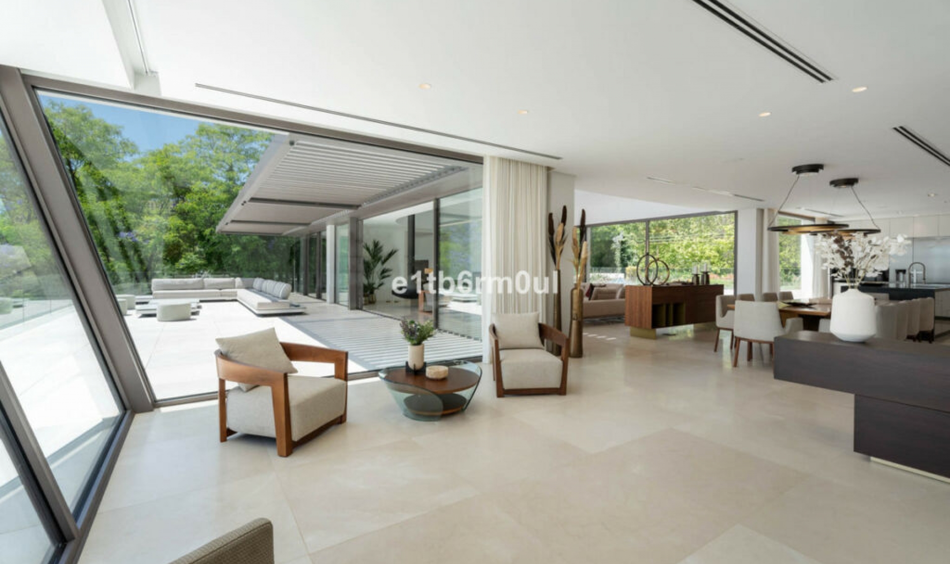 Resale - House -
La Quinta