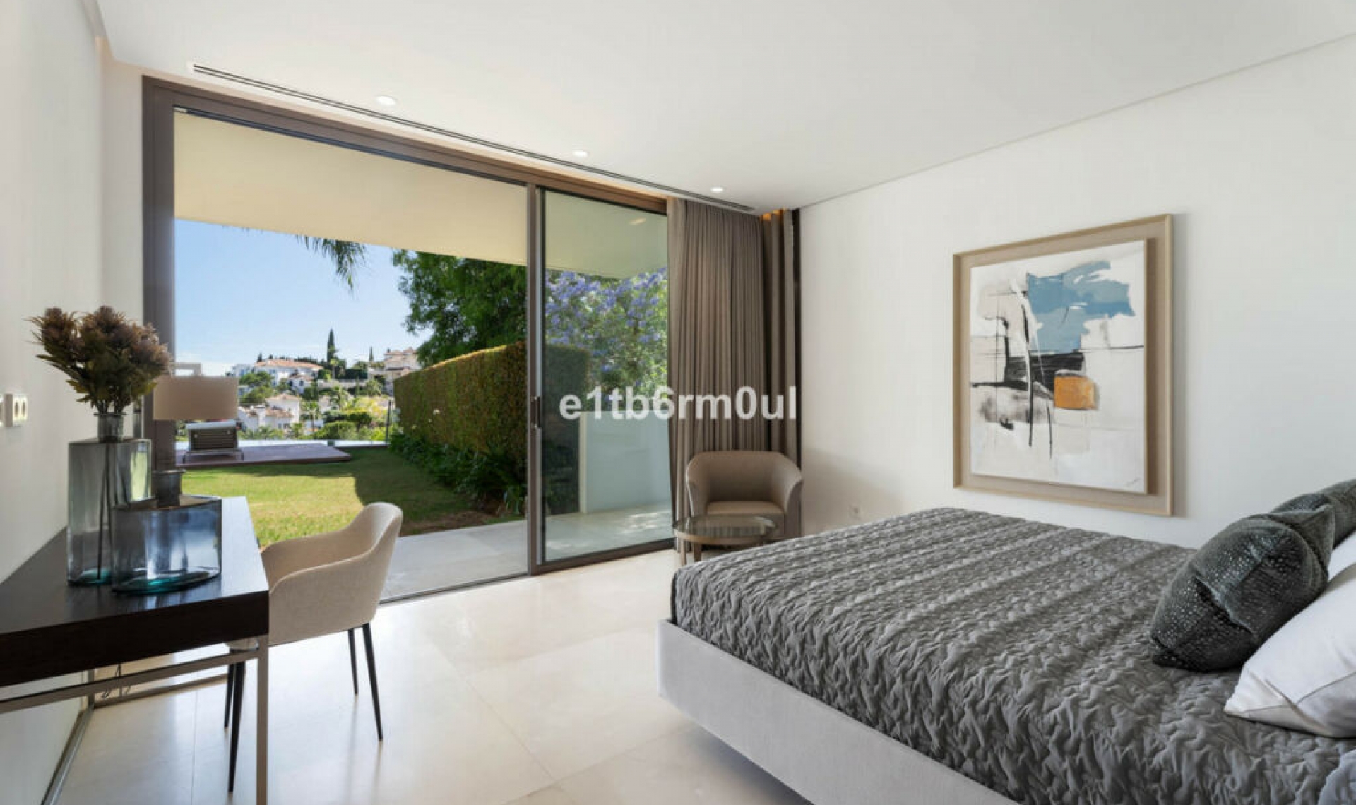 Resale - House -
La Quinta