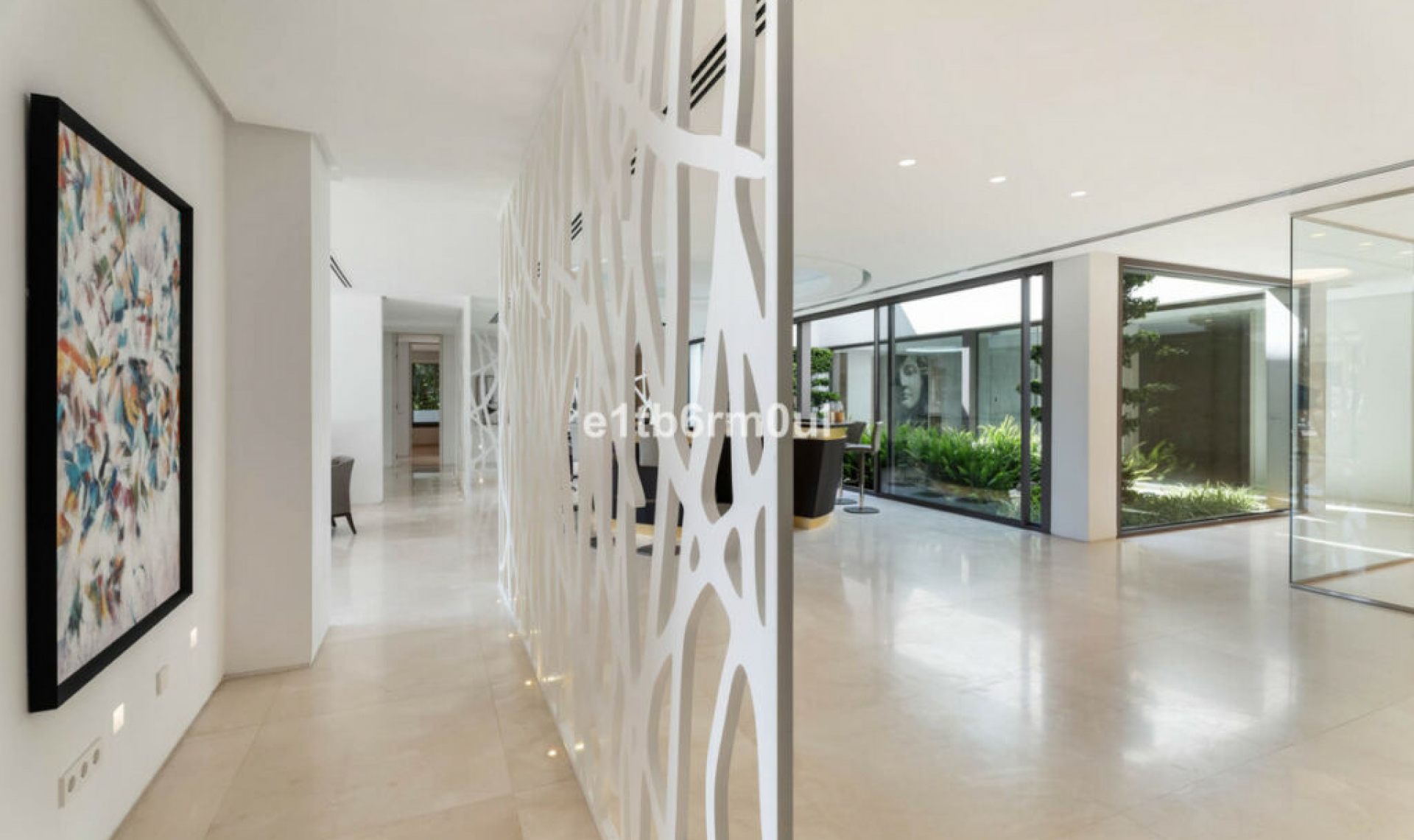 Resale - House -
La Quinta