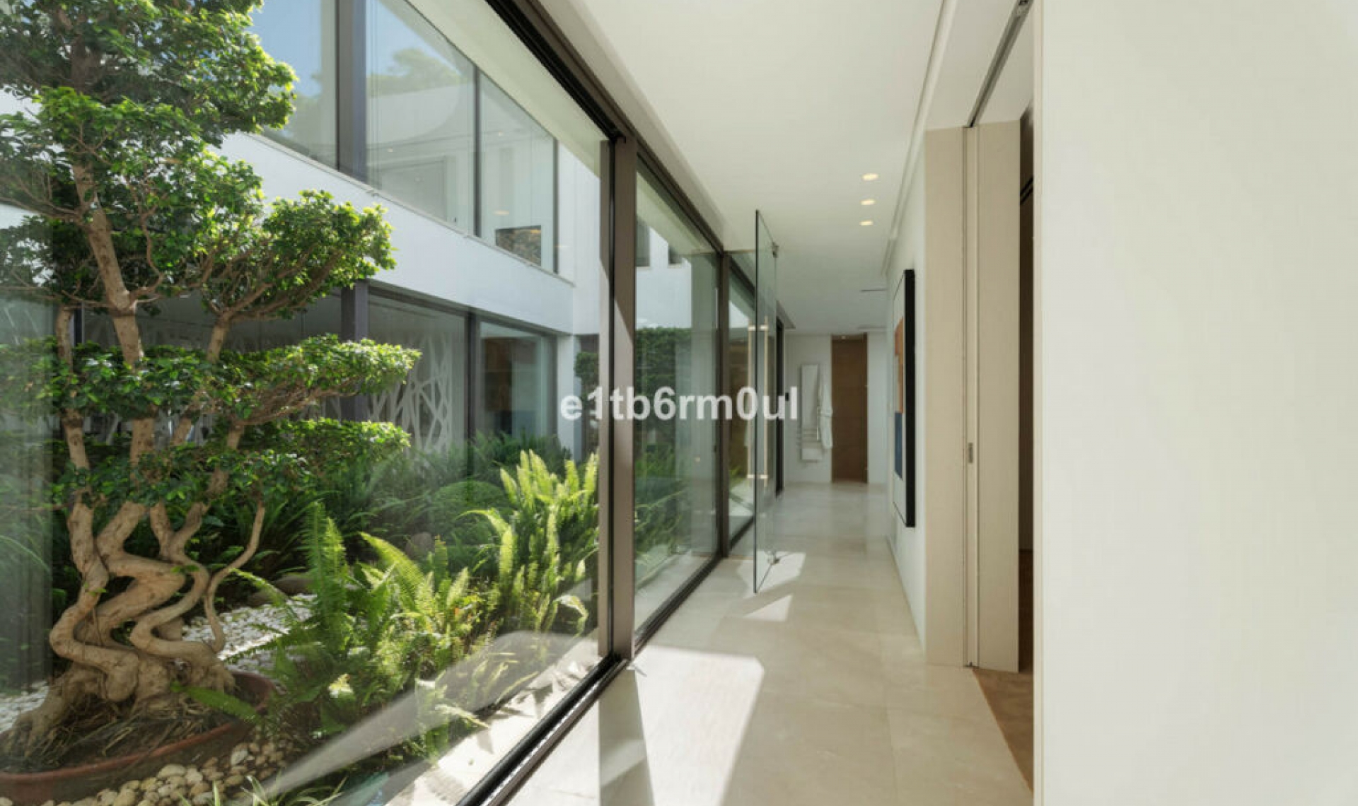 Resale - House -
La Quinta