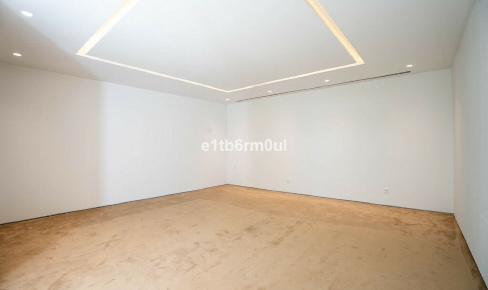 Resale - House -
La Quinta