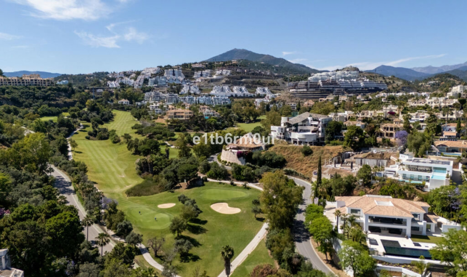 Resale - House -
La Quinta