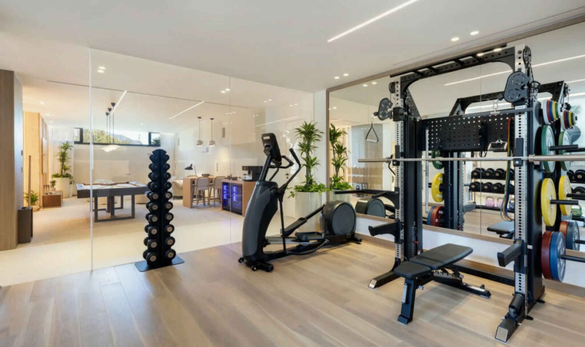 Resale - House -
La Quinta