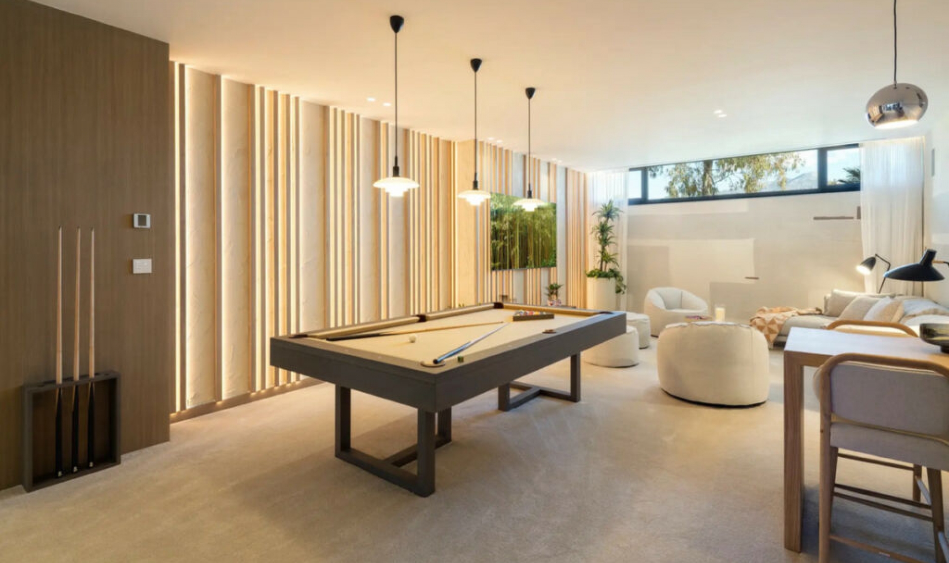 Resale - House -
La Quinta