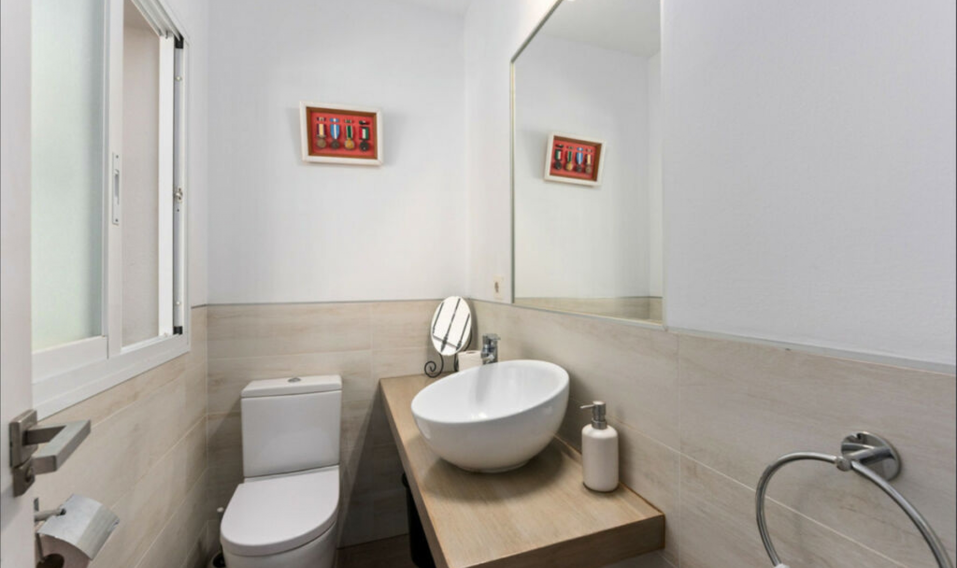 Resale - House -
La Quinta