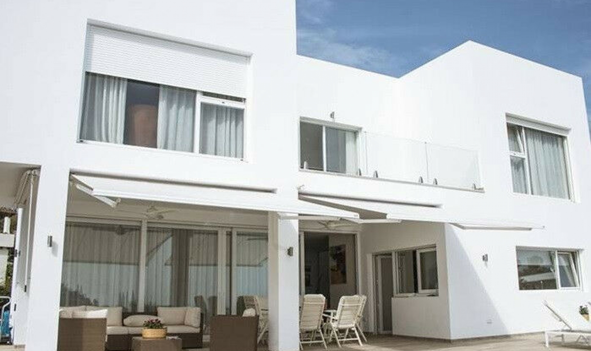 Resale - House -
La Quinta