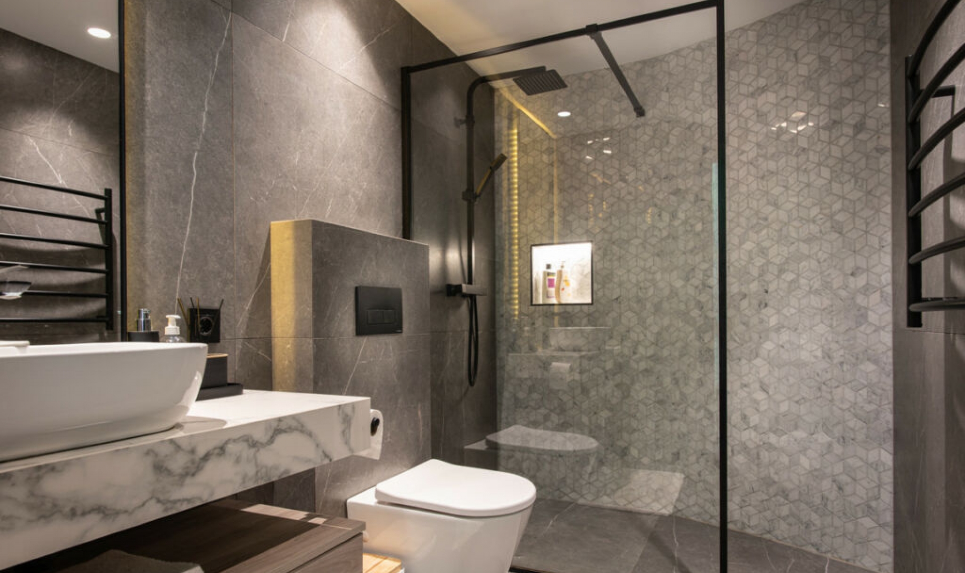 Resale - House -
La Quinta