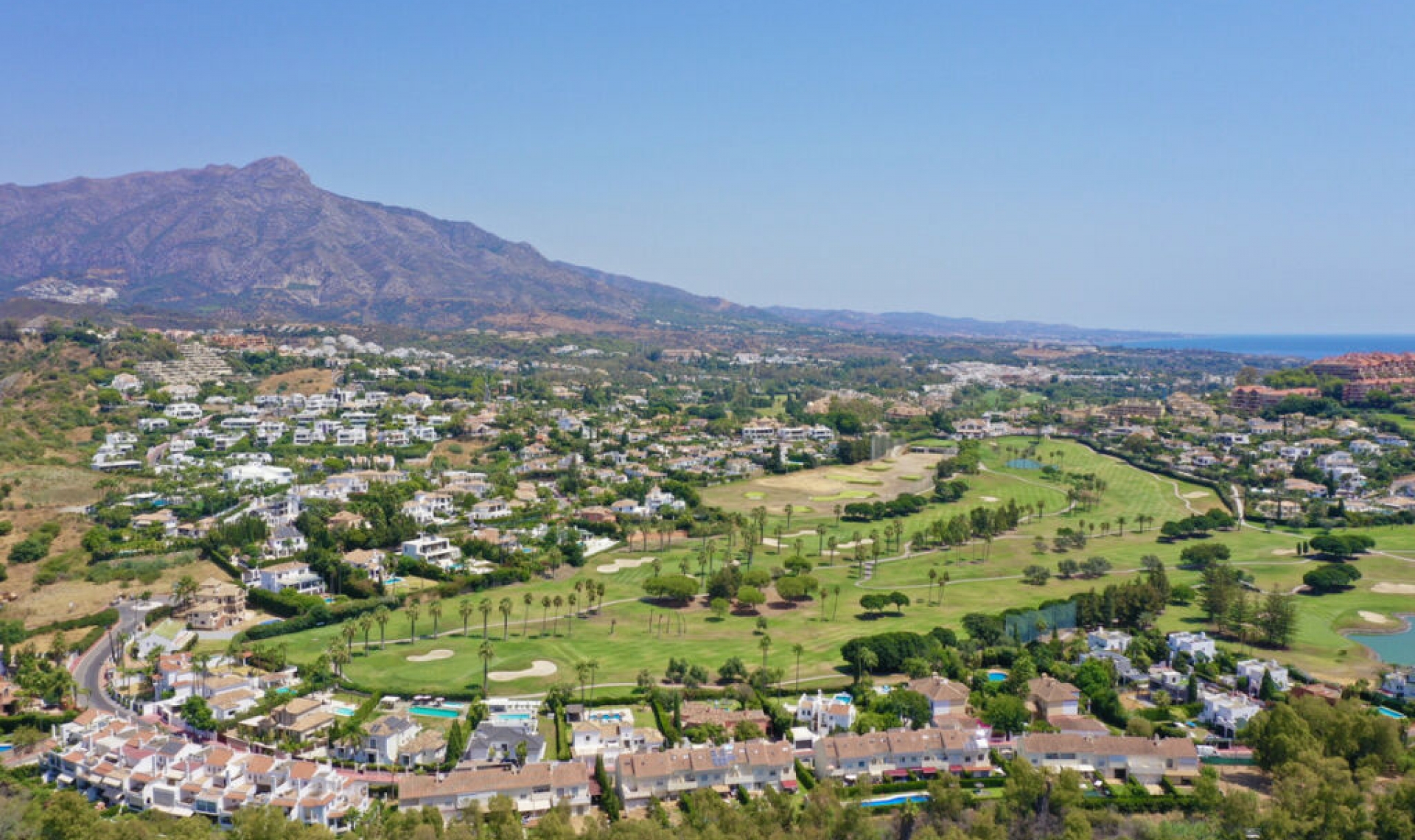 Resale - House -
La Quinta