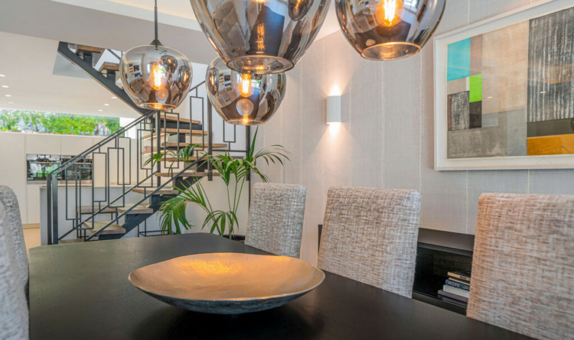 Resale - House -
La Quinta