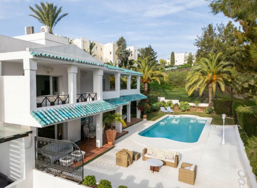 Resale - House -
La Quinta