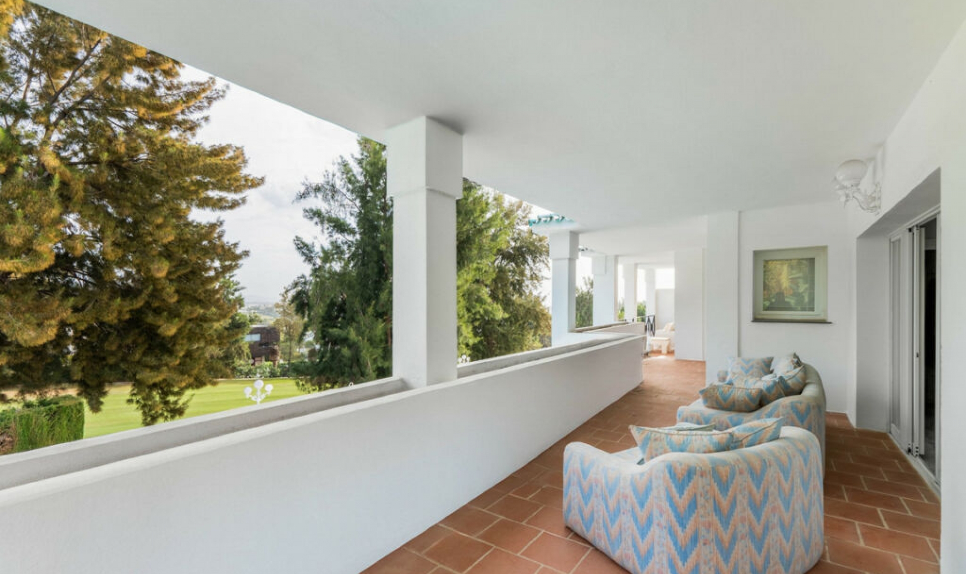 Resale - House -
La Quinta