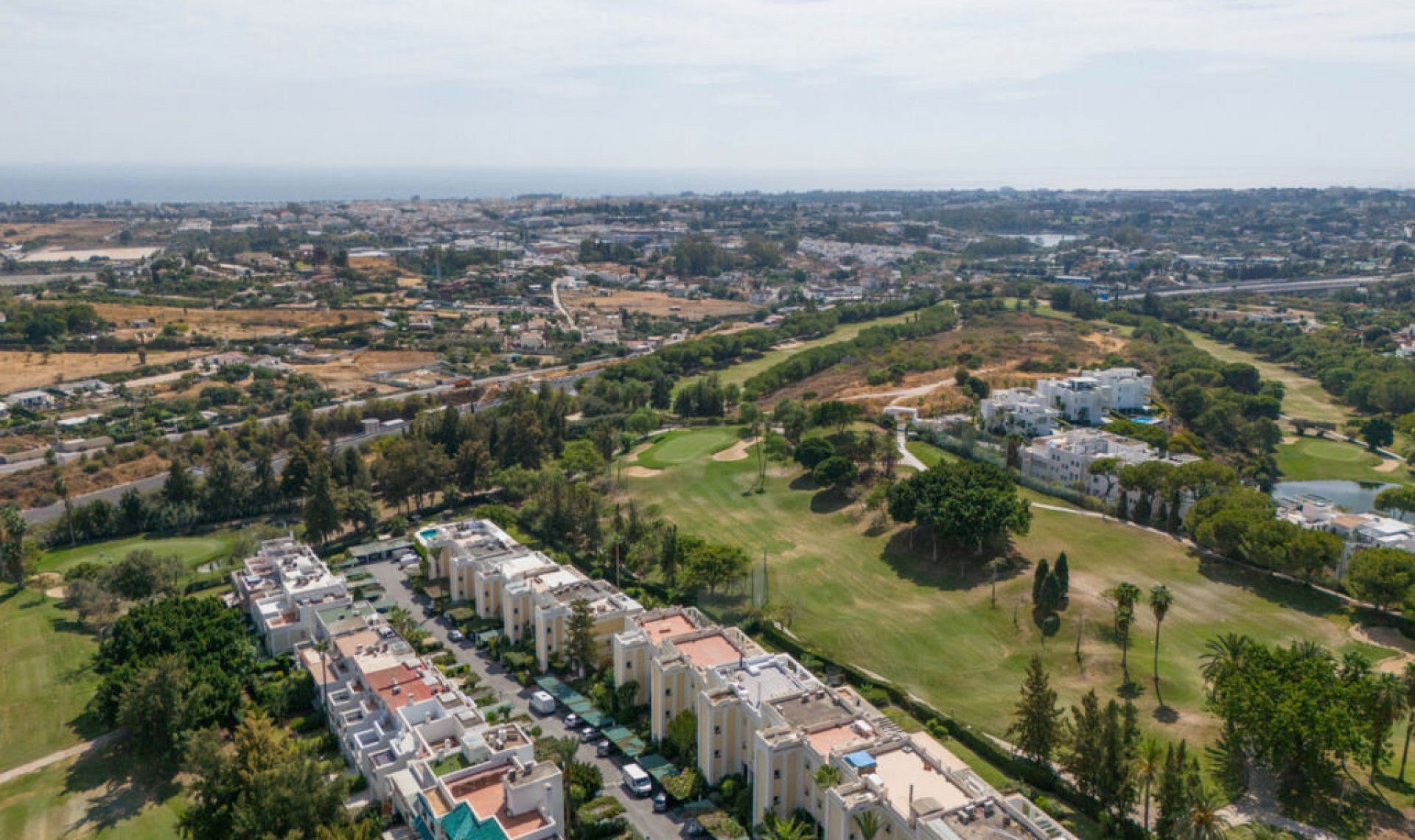 Resale - House -
La Quinta