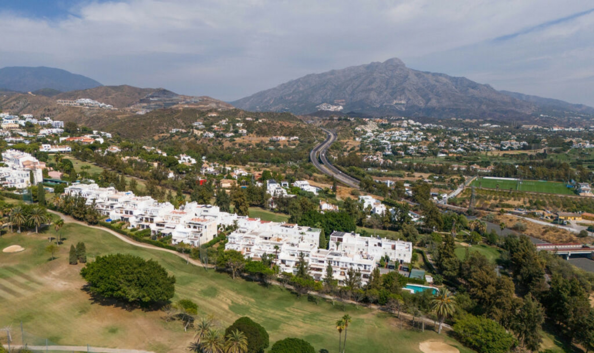 Resale - House -
La Quinta