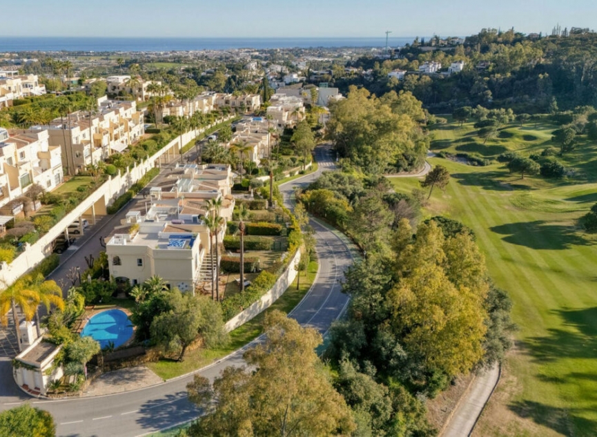 Resale - House -
La Quinta