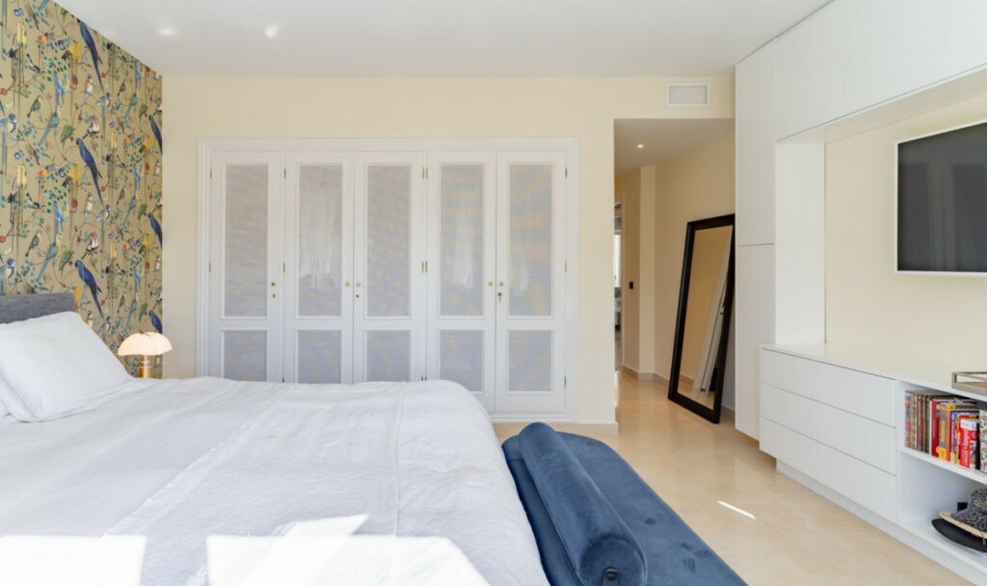 Resale - House -
La Quinta