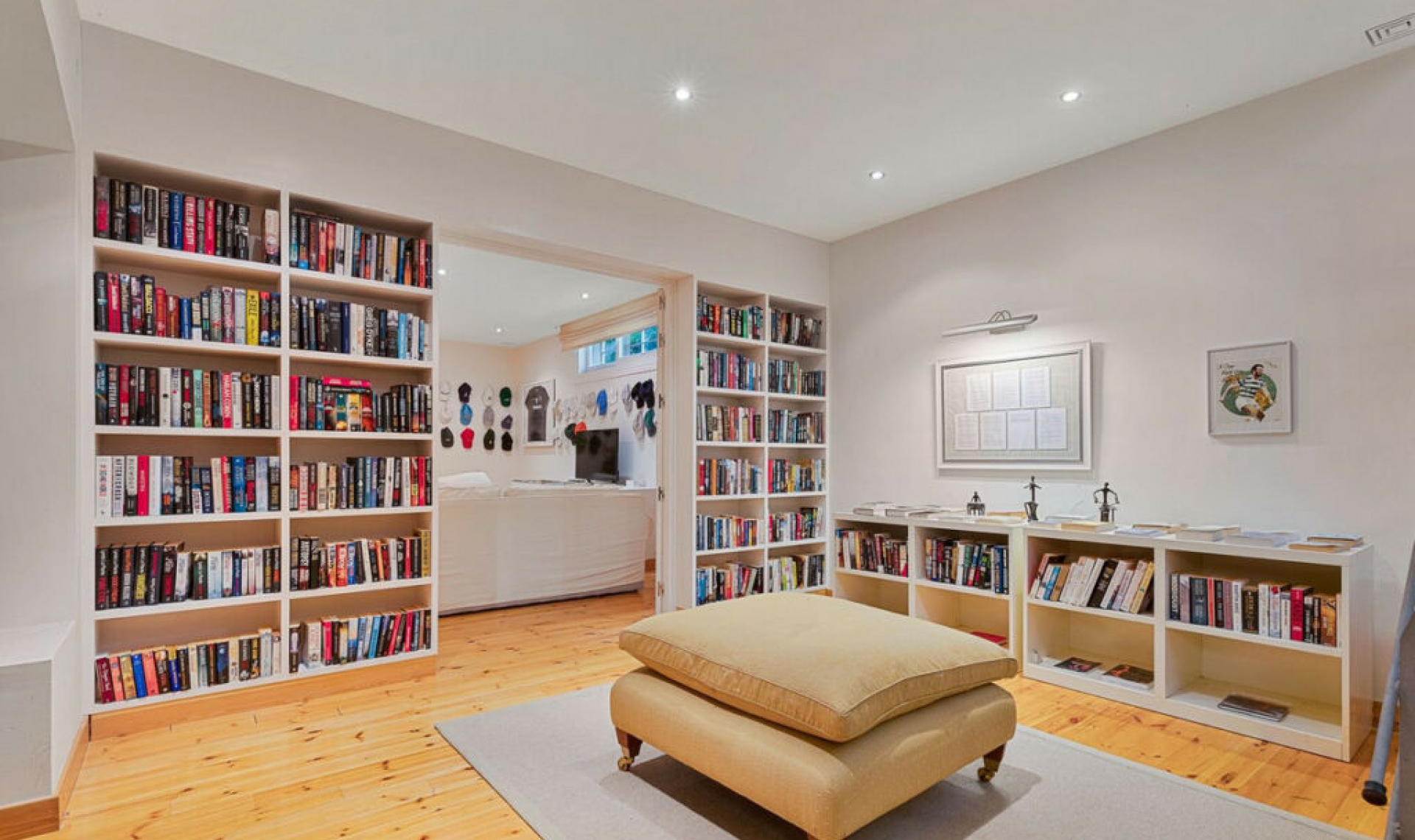 Resale - House -
La Quinta