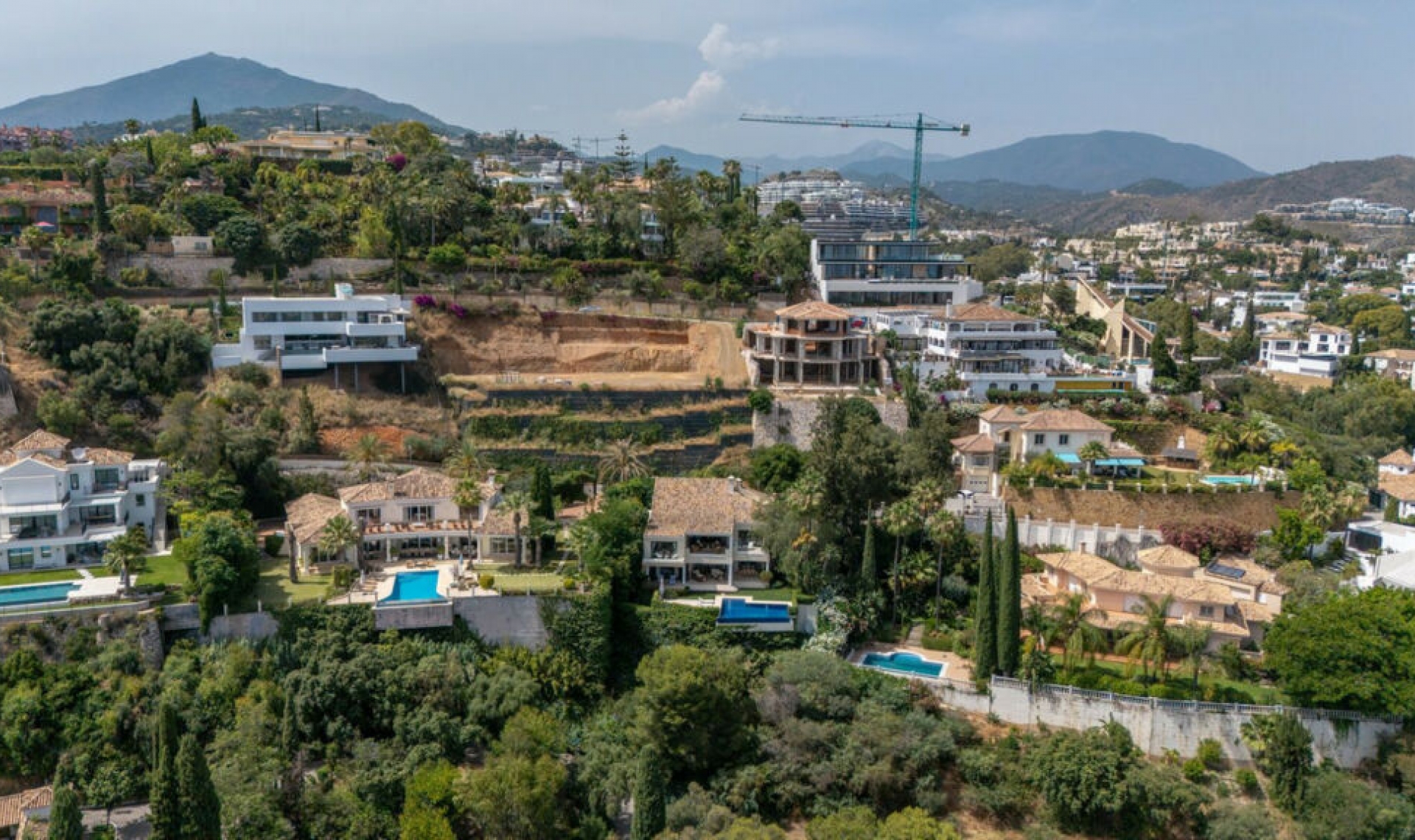 Resale - House -
La Quinta