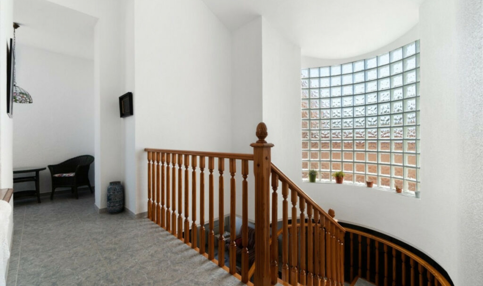 Resale - House -
La Veleta