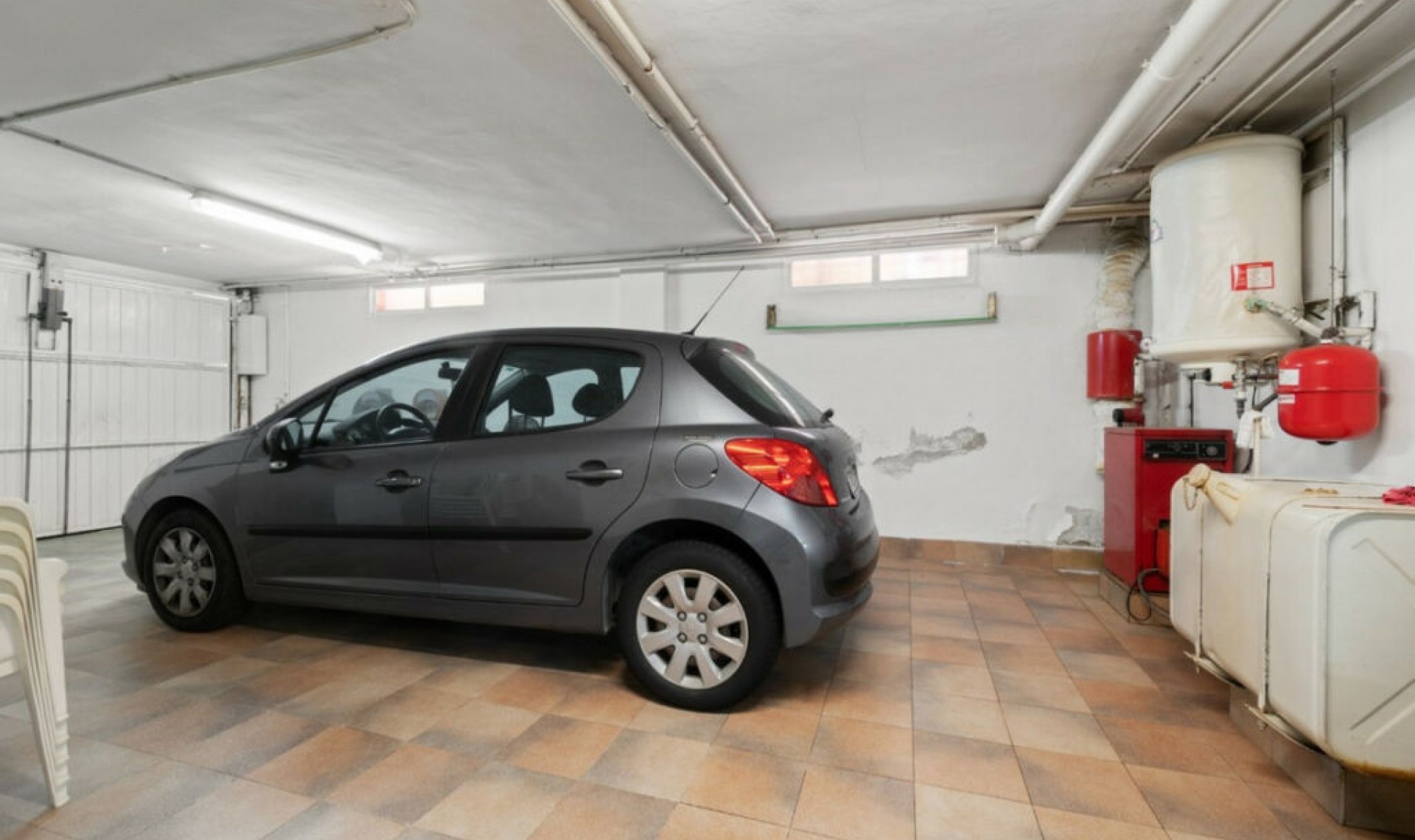 Resale - House -
La Veleta