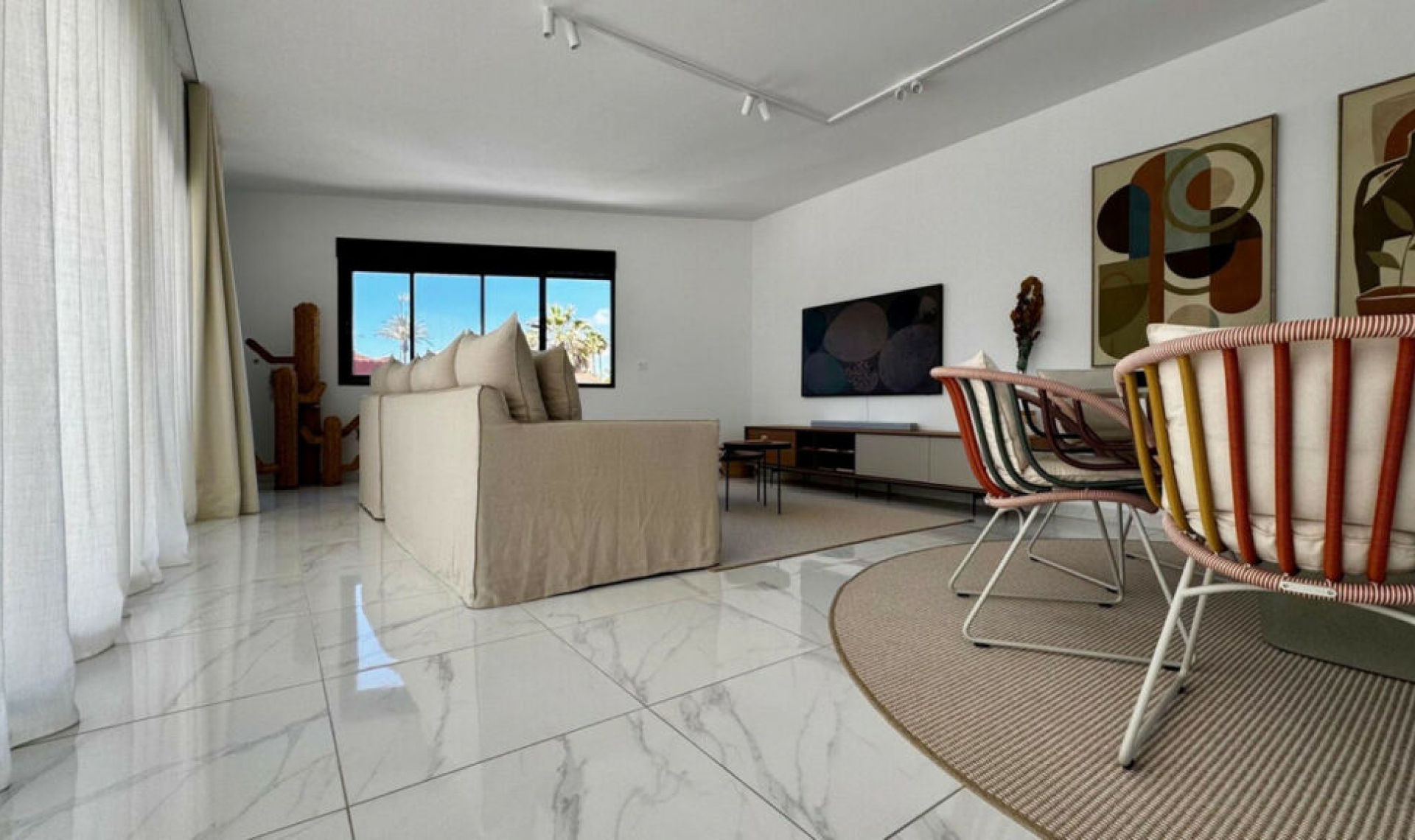 Resale - House -
La Veleta