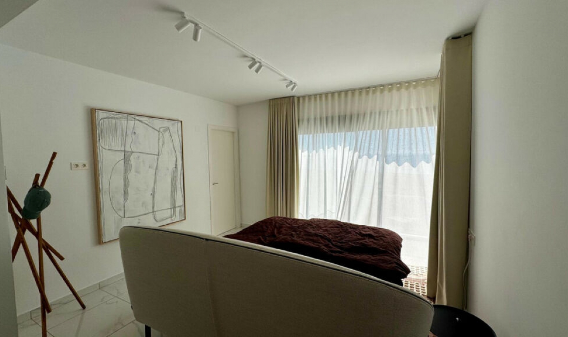 Resale - House -
La Veleta