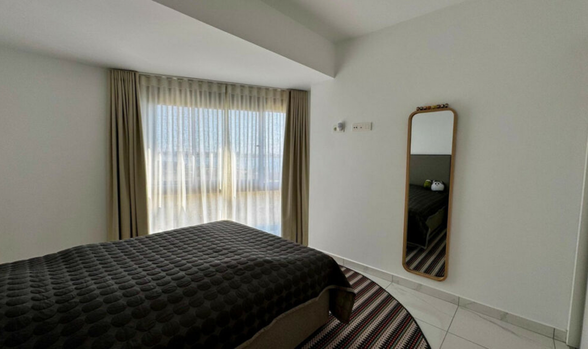 Resale - House -
La Veleta