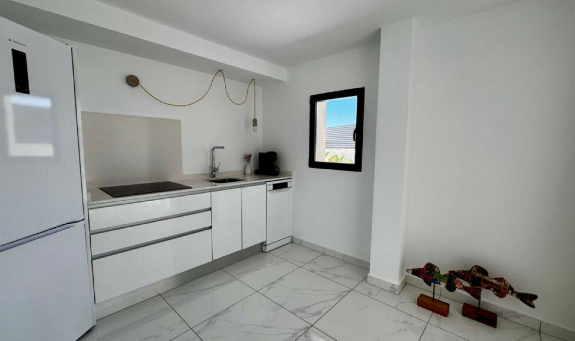 Resale - House -
La Veleta
