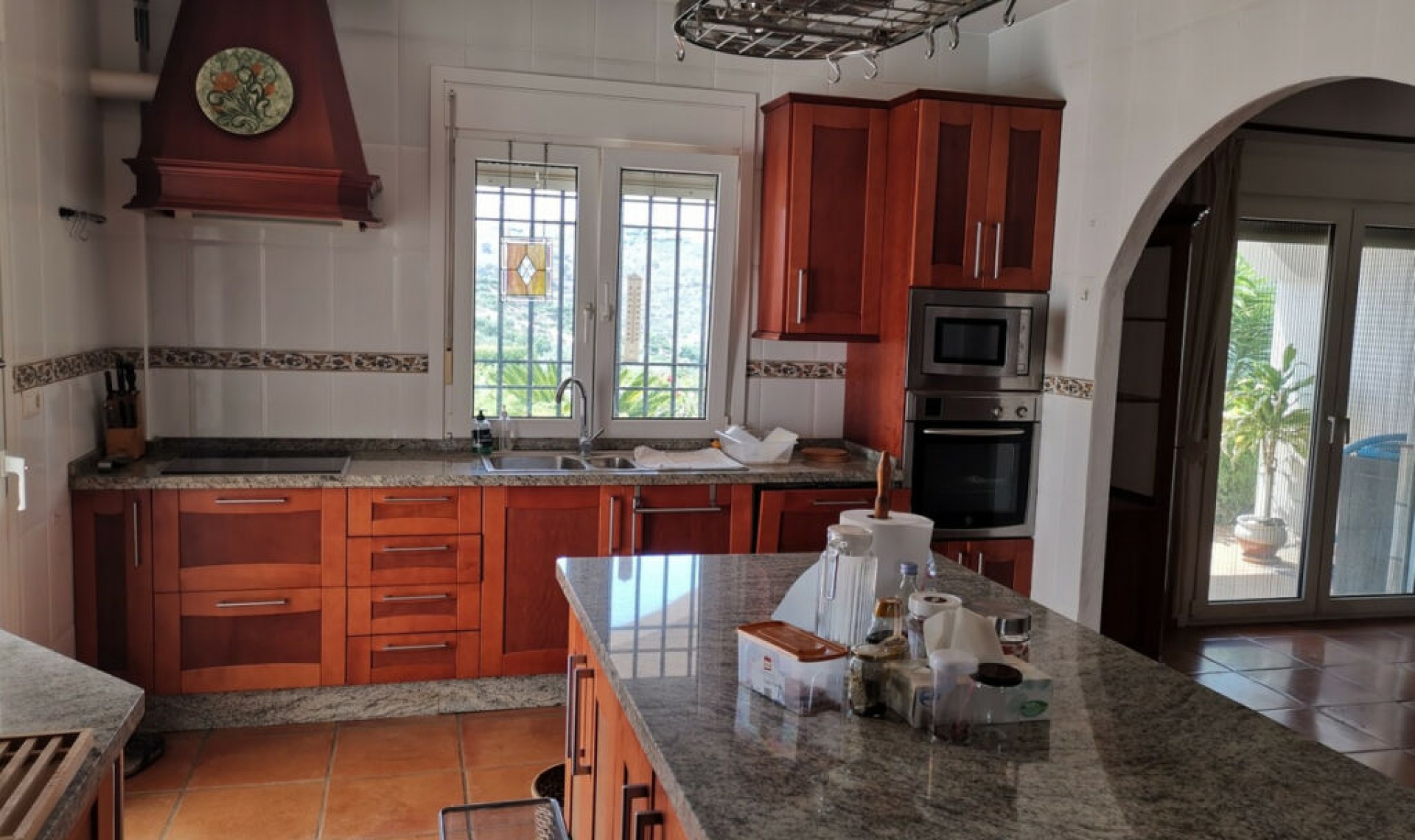 Resale - House -
La Viñuela