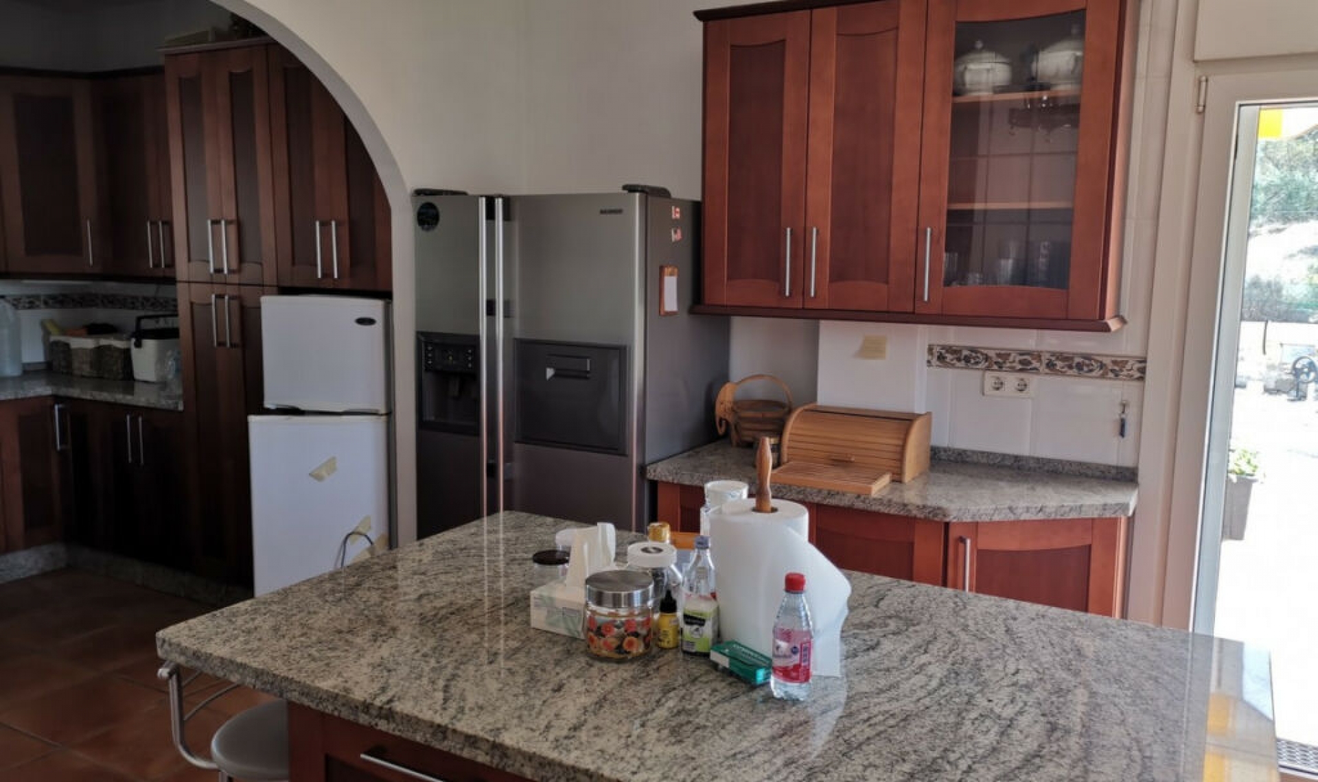 Resale - House -
La Viñuela