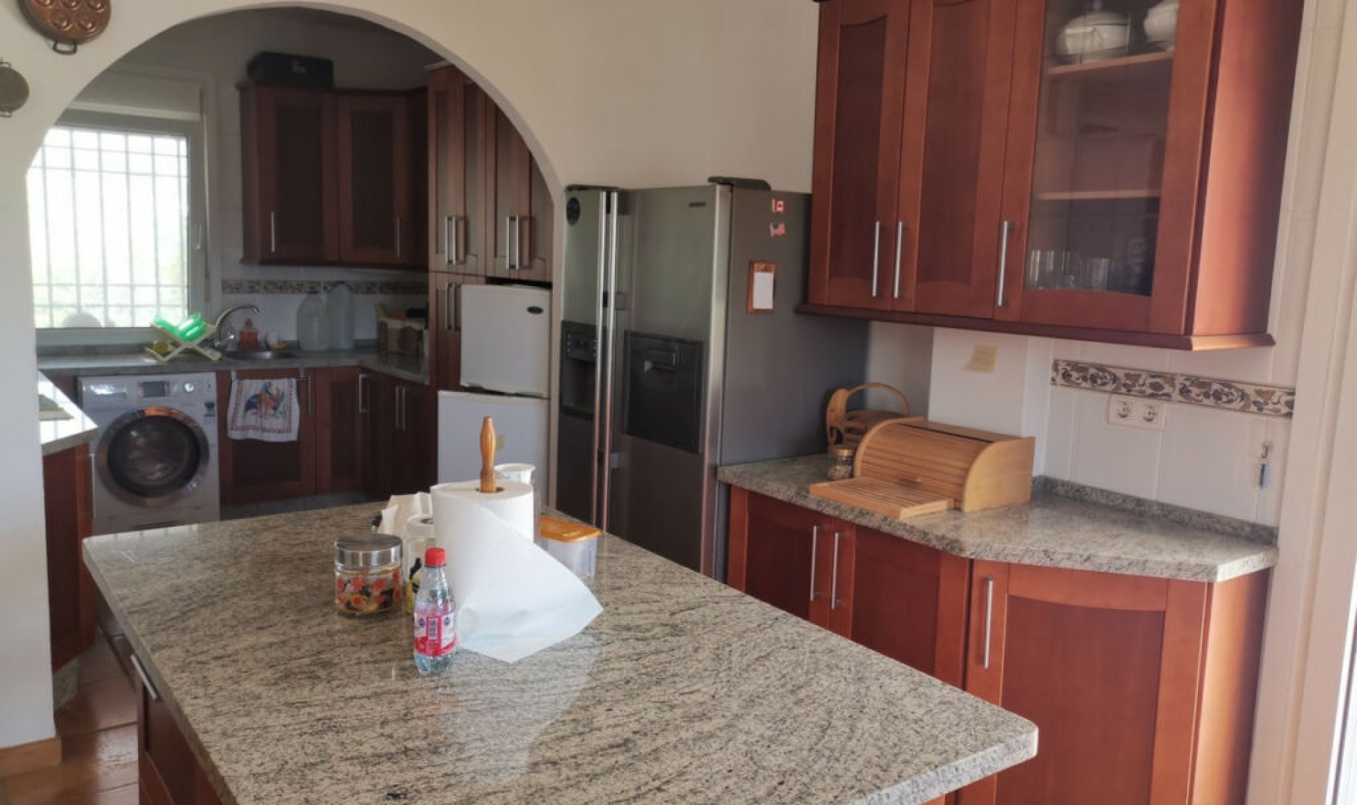 Resale - House -
La Viñuela