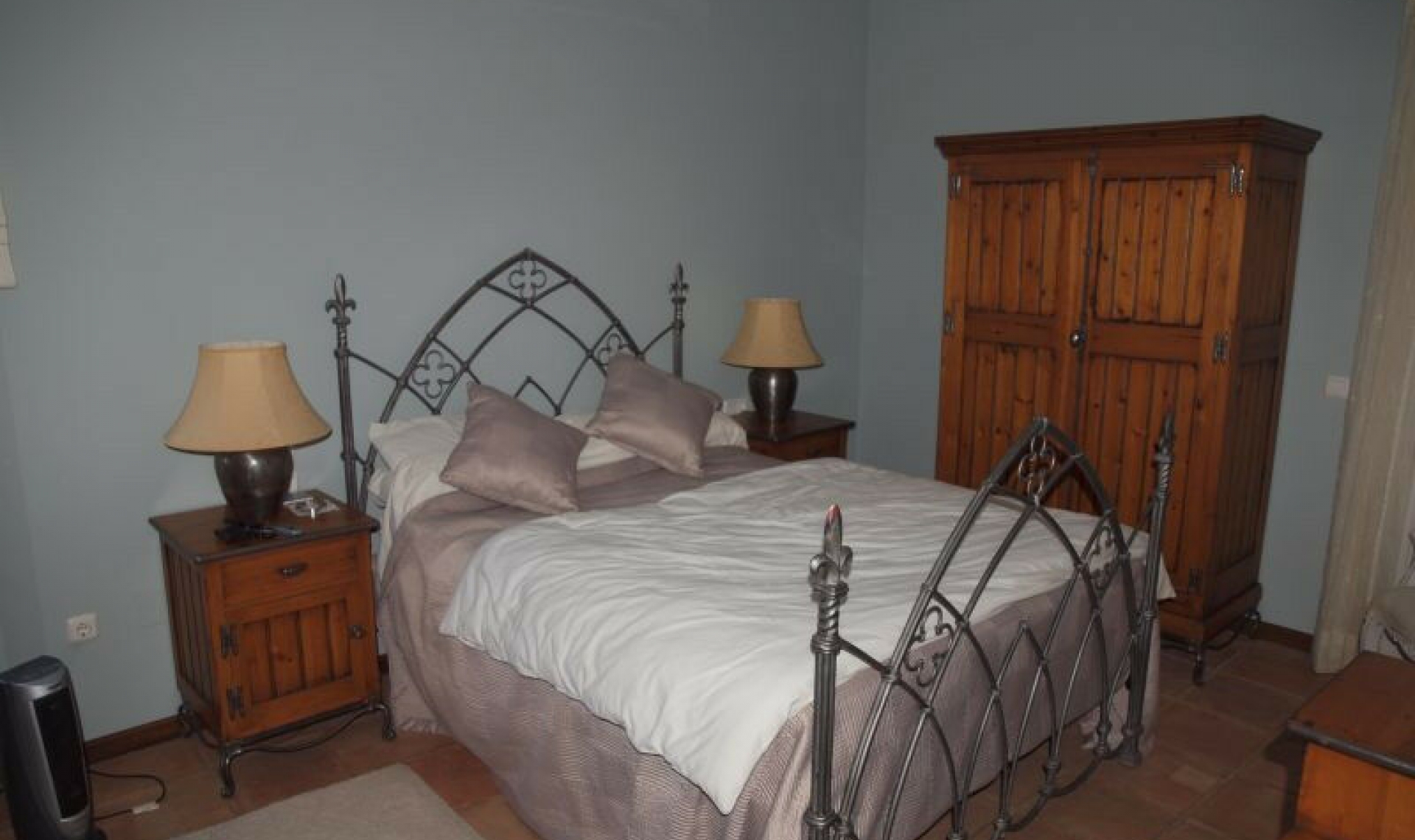 Resale - House -
La Viñuela