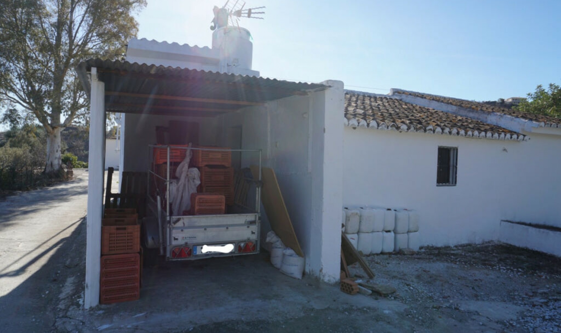 Resale - House -
La Viñuela